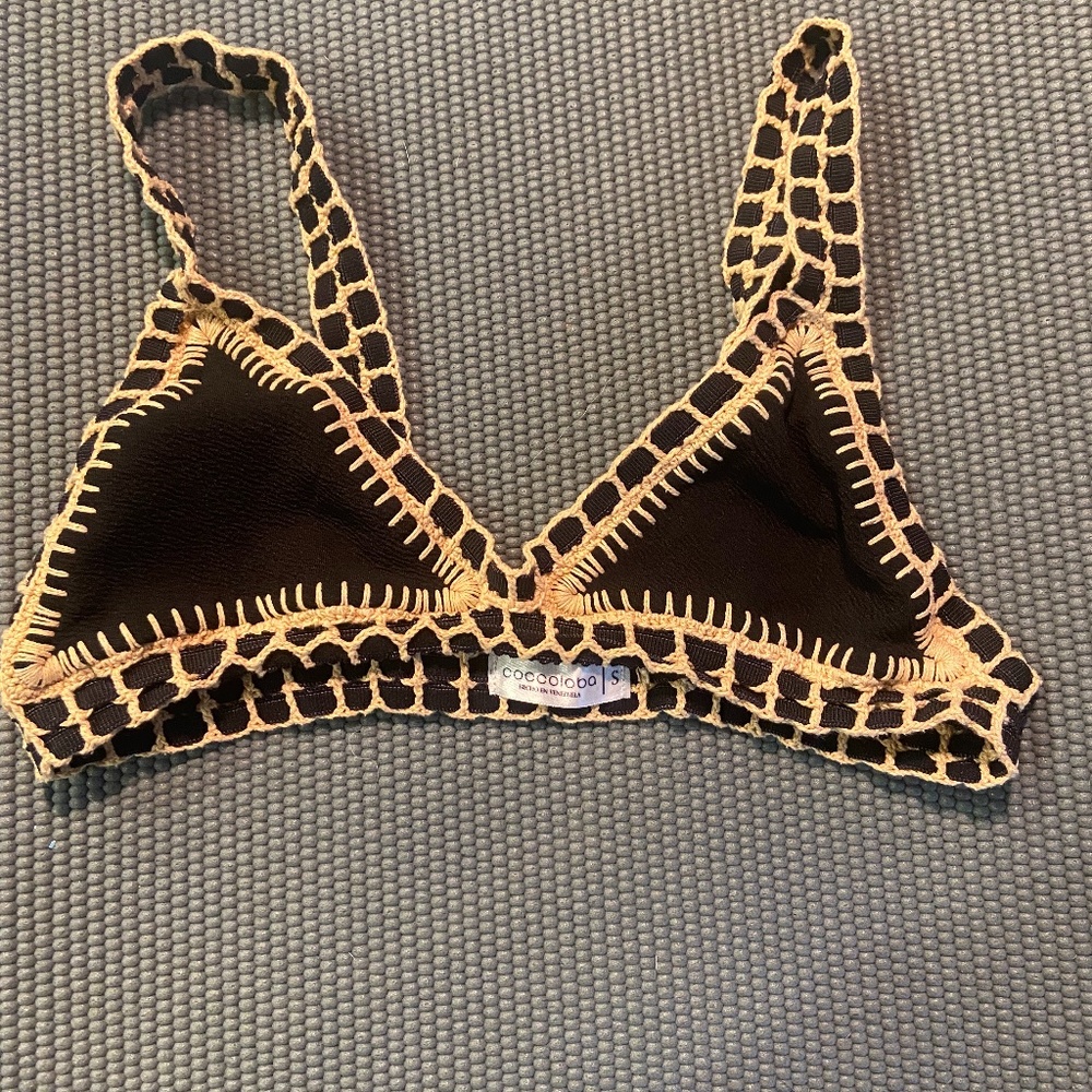 Coccoloba size small black top